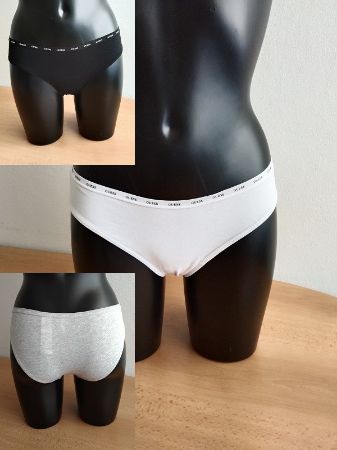 Zobrazit detail produktu - Dámské kalhotky Guess O5RG12 3PACK Obrázek Dámské kalhotky Guess O5RG12 3PACK